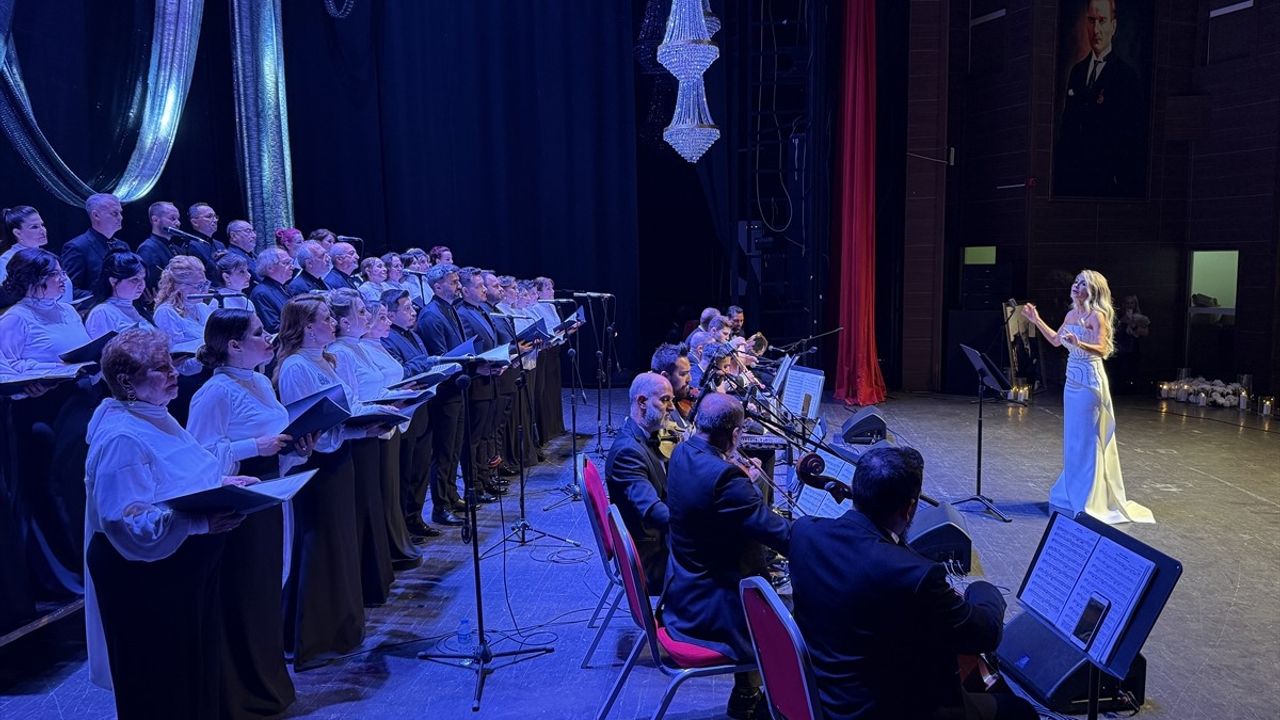 Tekirdağ'da Alaeddin Yavaşca Anısına Konser Düzenlendi