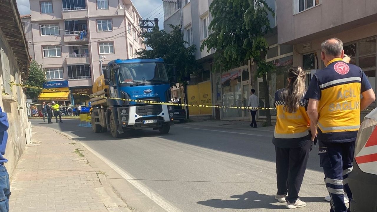 Tekirdağ'da Vidanjörün Çarptığı Kadın Hayatını Kaybetti