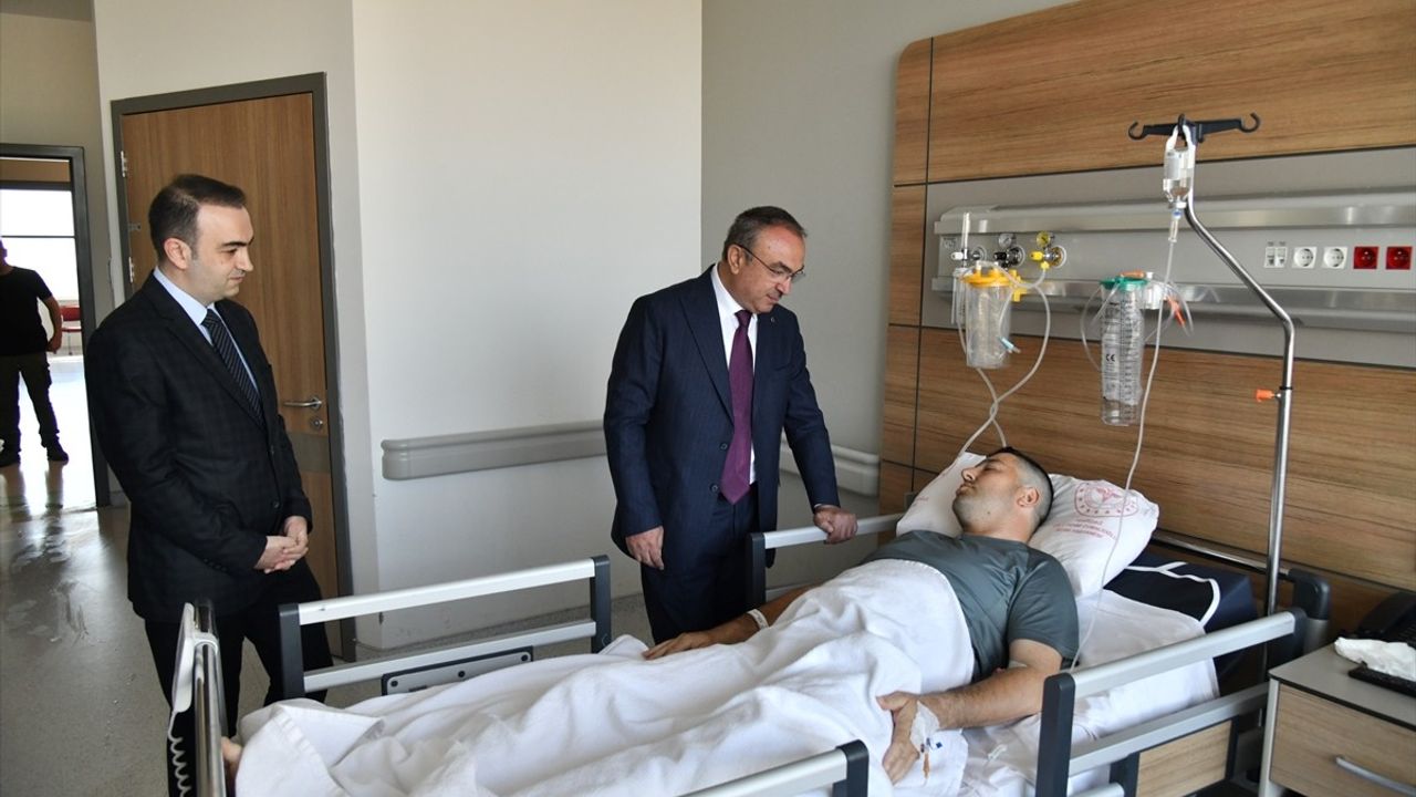 Tekirdağ'da Yaralı Polis Memuruna Vali Ziyareti