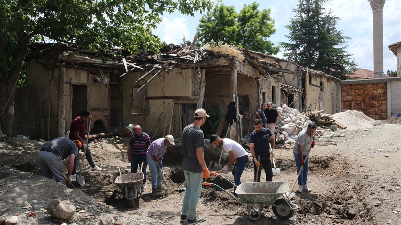 Tokat'ta Tarihi Mozaik İçin Kazı Çalışması Başlatıldı