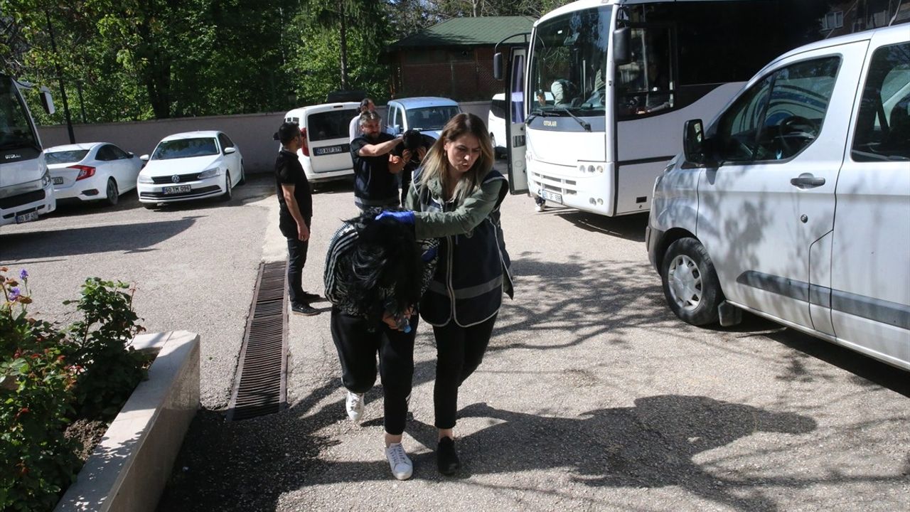 Tokat ve Sivas'ta Change Operasyonu: 13 Zanlı Yakalandı