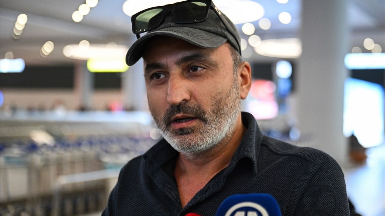 Trablus'taki Türk Vatandaşları İstanbul'a Döndü