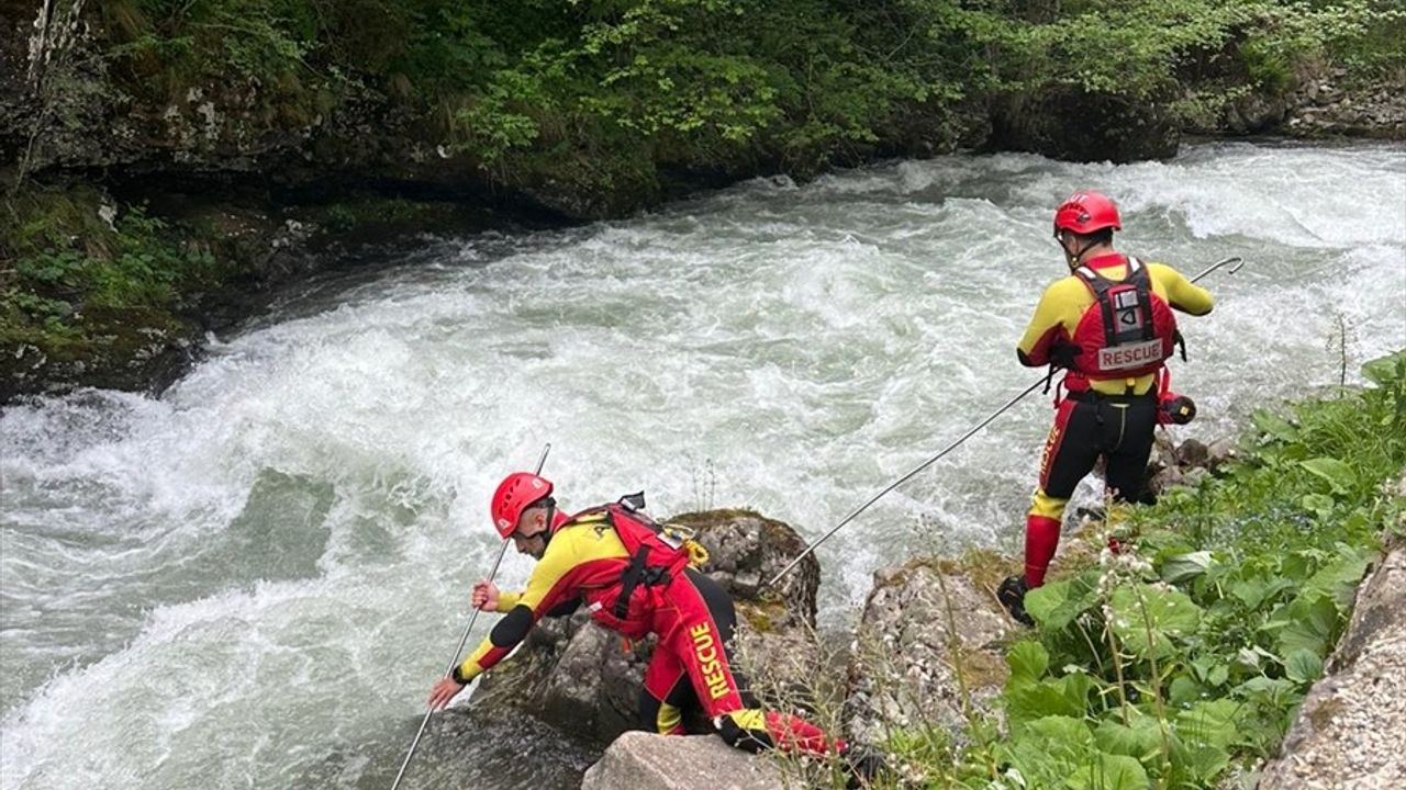Trabzon'da 9 Yaşındaki Çocuk İçin Arama Çalışmaları Başlatıldı