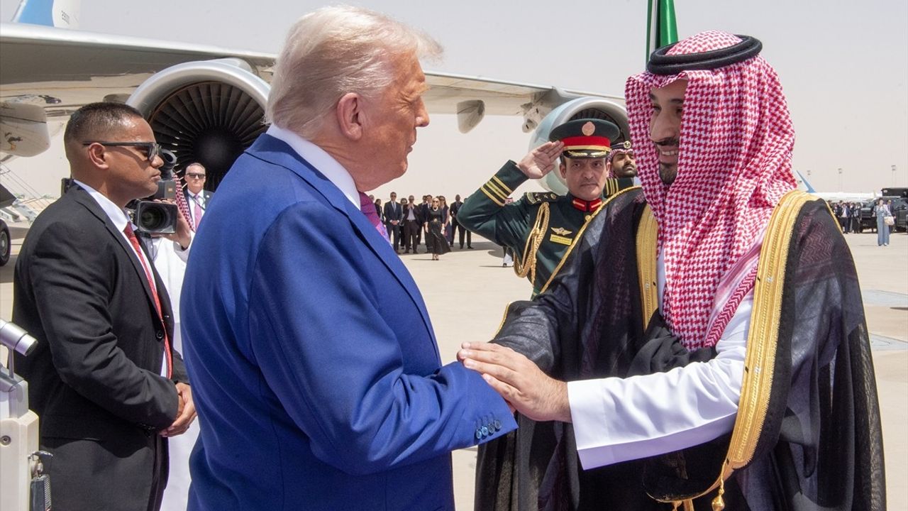 Trump'ın Suudi Arabistan Ziyareti: İlk Adım Orta Doğu'da