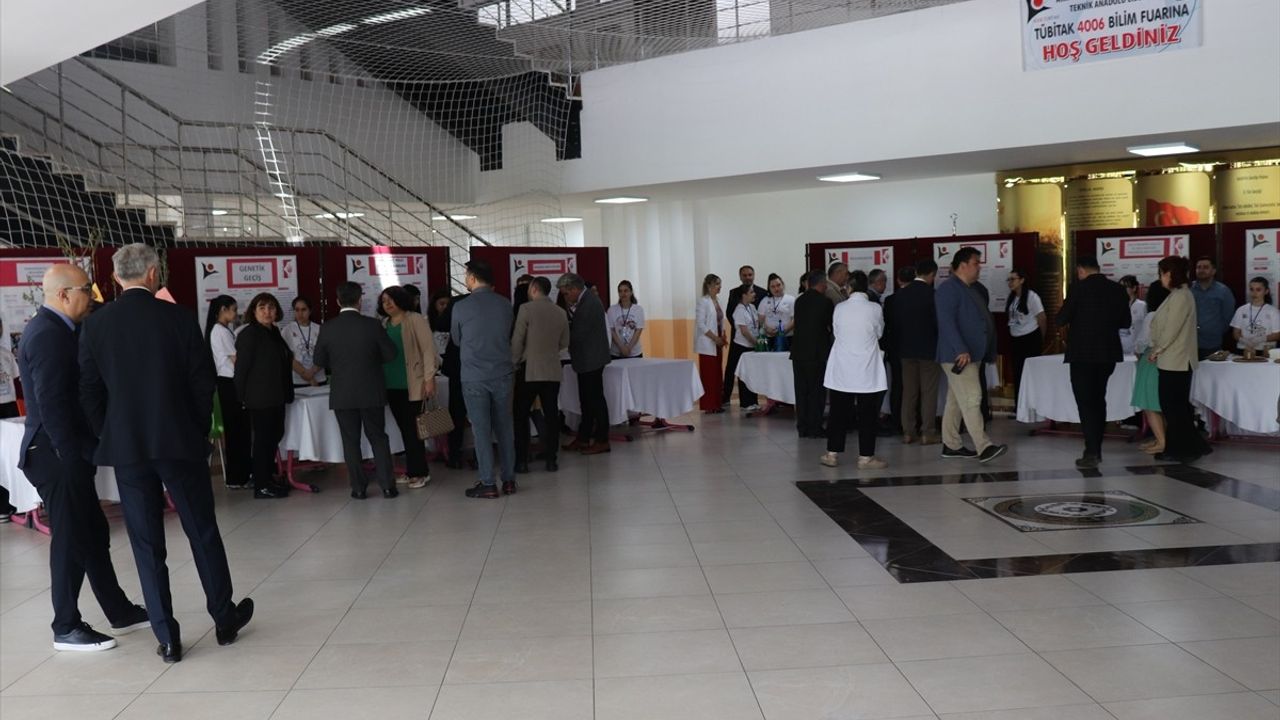 TÜBİTAK 4006 Bilim Fuarı Ünye’de Açıldı