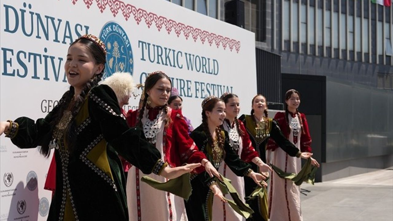 Türk Dünyası Kültür Festivali ile Birlik Ve Dayanışma Vurgusu