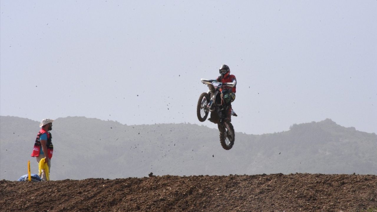 Türkiye'de Motokros Heyecanı Başladı
