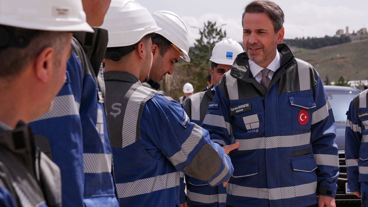 Türkiye'nin Elektrik İletim Şebekesi Kesintisiz
