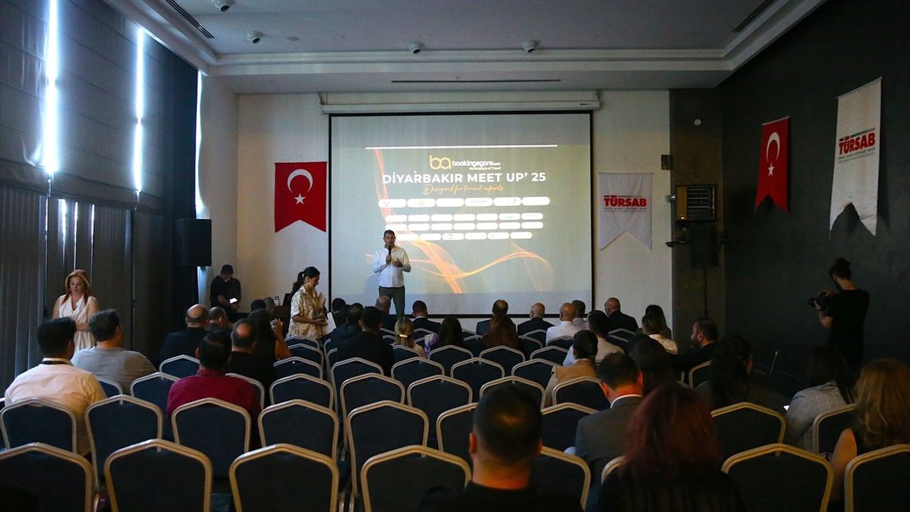 Uluslararası Hava Yolu Şirketleri Türkiye'de Yeni Uçuş İmkanlarını İnceliyor