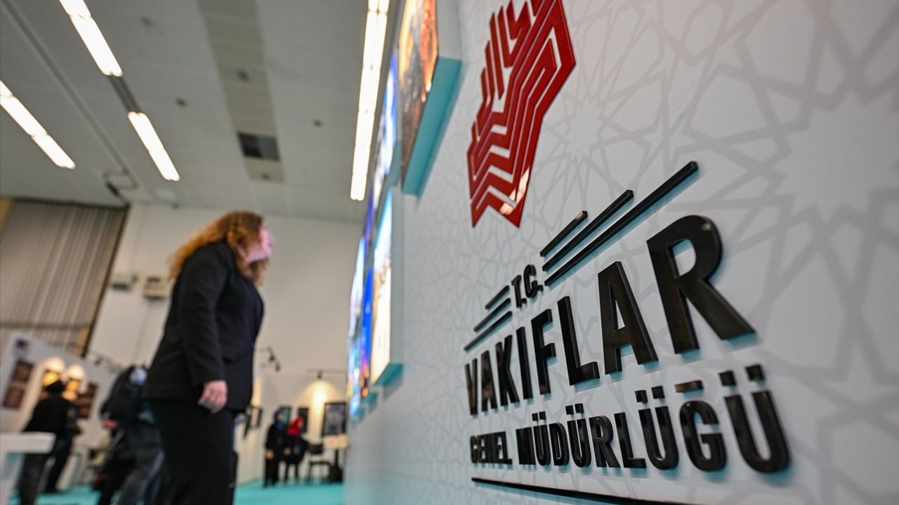 Uluslararası İslam Sanatları Fuarı Açıldı