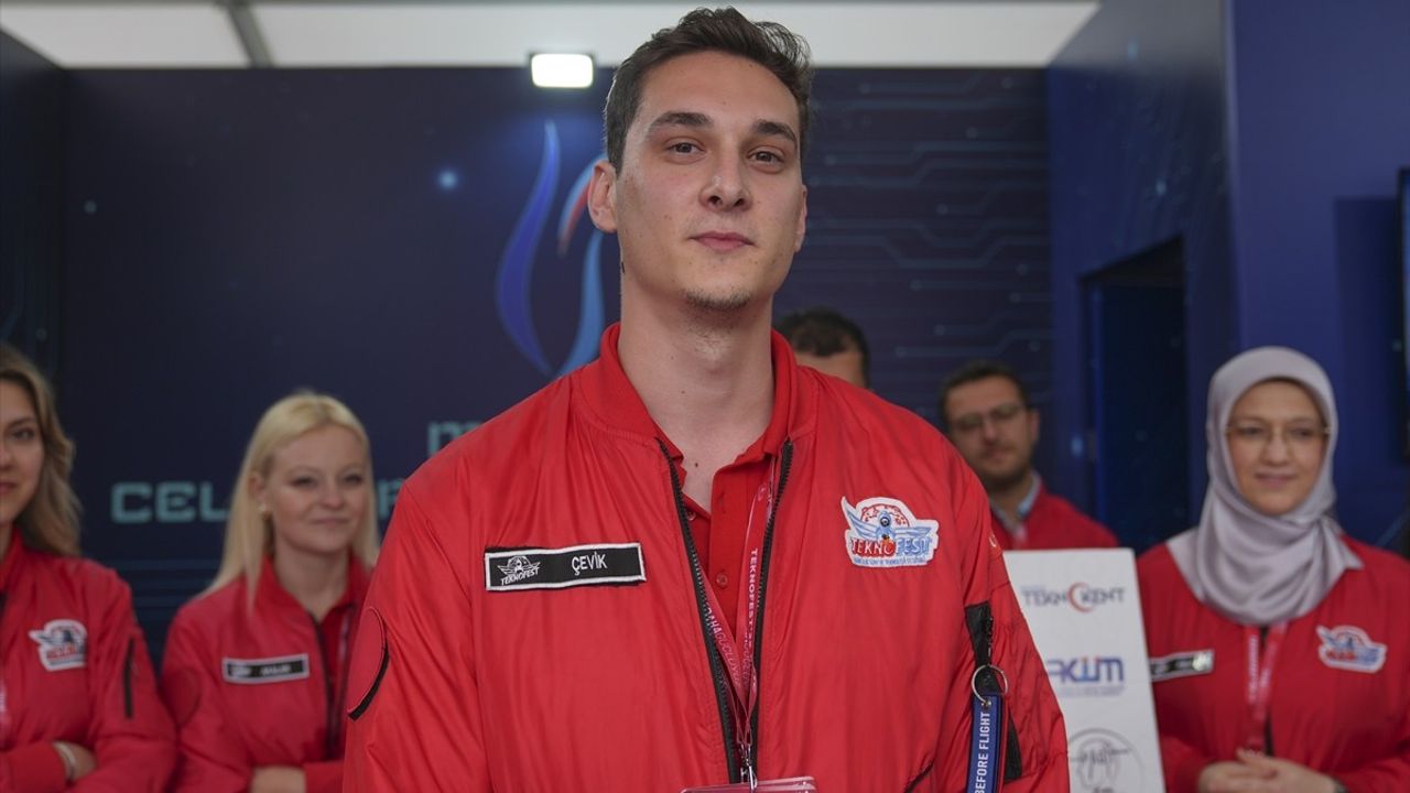 Üniversite Öğrencileri Çözünebilir Balıkçı Ağı ile TEKNOFEST KKTC'de Birinci Oldu