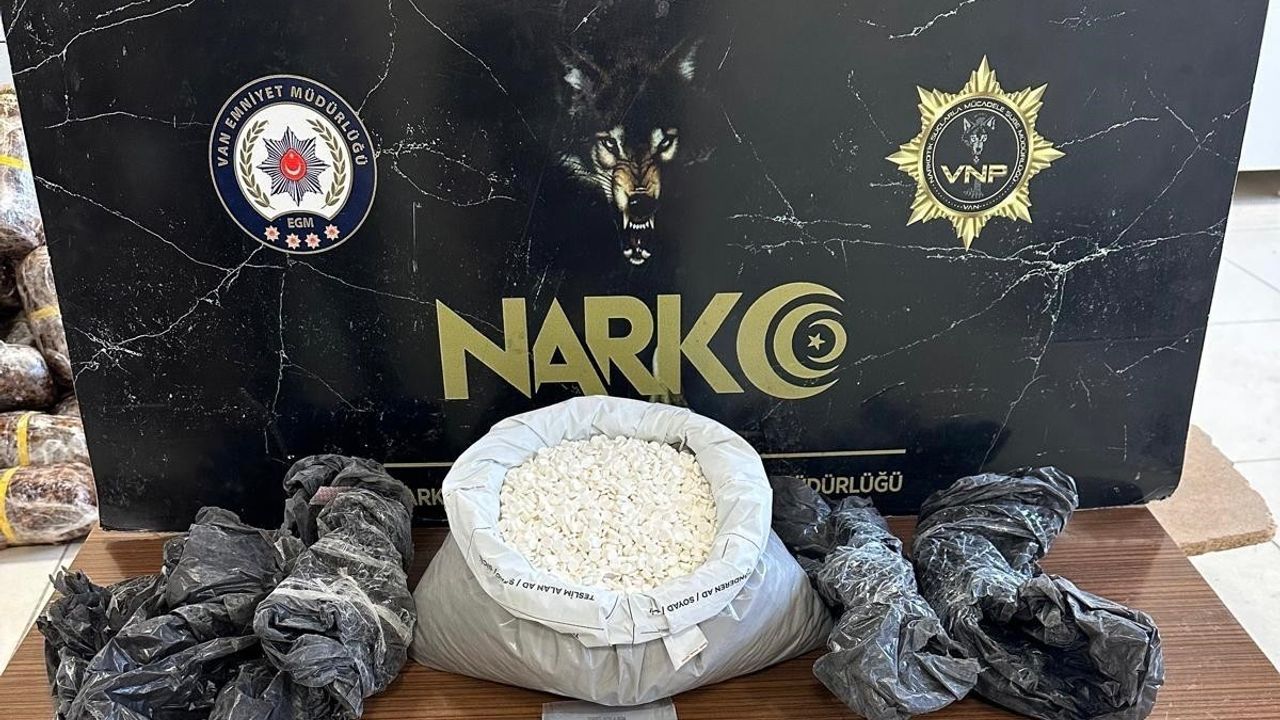 Van'da Uyuşturucu Operasyonu: 147 Kilo Madde Ele Geçirildi