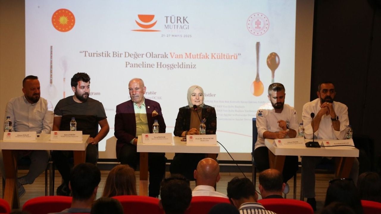 Van ve Bitlis'te Türk Mutfağı Haftası Etkinlikleri Düzenlendi