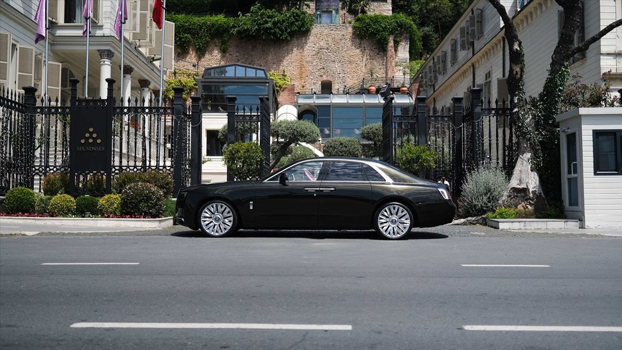 Yeni Rolls-Royce Ghost Series II Türkiye'de Tanıtıldı