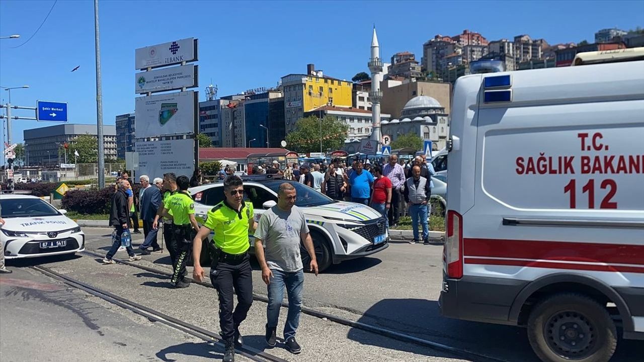Zonguldak'ta Tır Çarpması: Yaşlı Kadın Hayatını Kaybetti