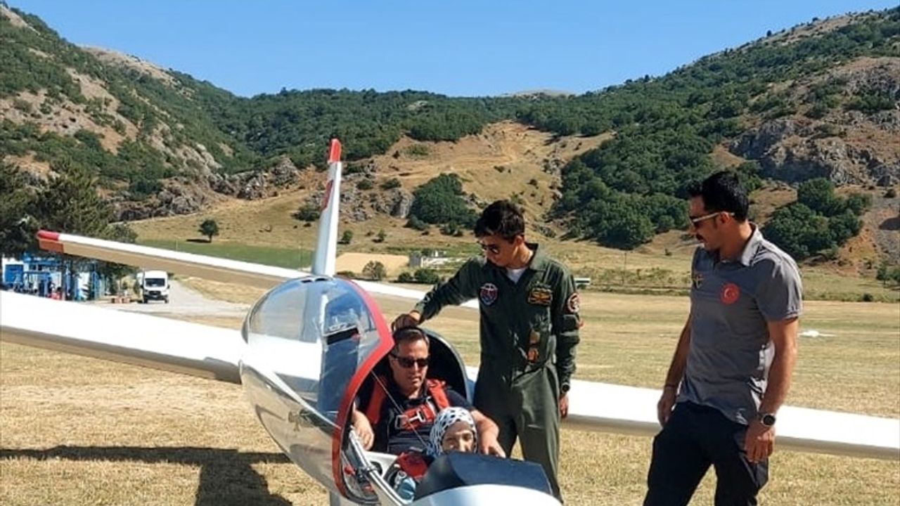 83 Yaşındaki Kadının Uçma Hayali Gerçekleşti