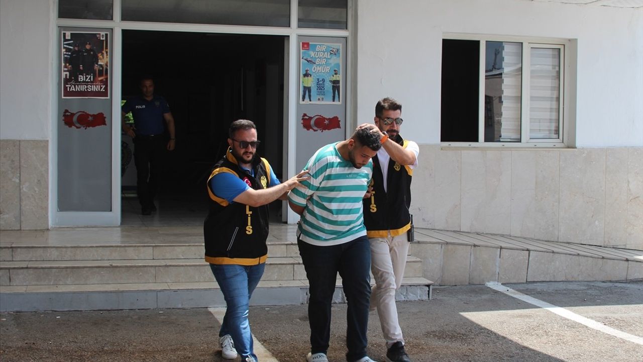 Adana'da Araçlara Zarar Veren Şüpheli Yakalandı