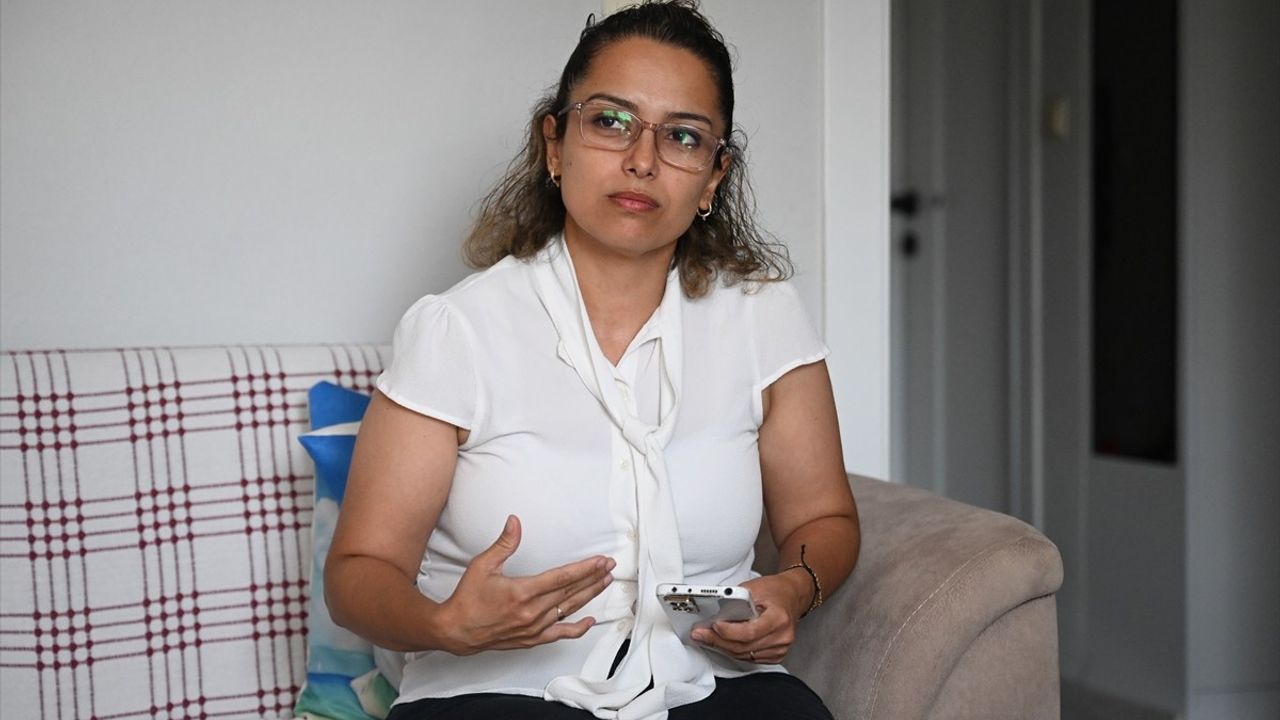 Adana'da Boşanma Sürecindeki Kadın, Eşini Otomobilini Çalmakla Suçladı