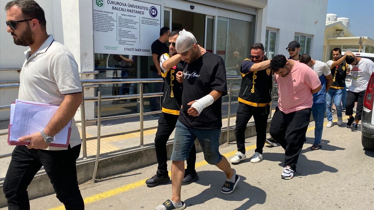 Adana'da Muhtar Darbetme Olayında 3 Zanlı Tutuklandı