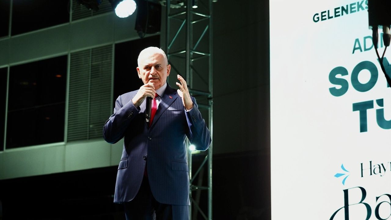 AK Parti Genel Sekreteri İnan: Çöp Dağları Yönetim Sorunlarının Belgesidir