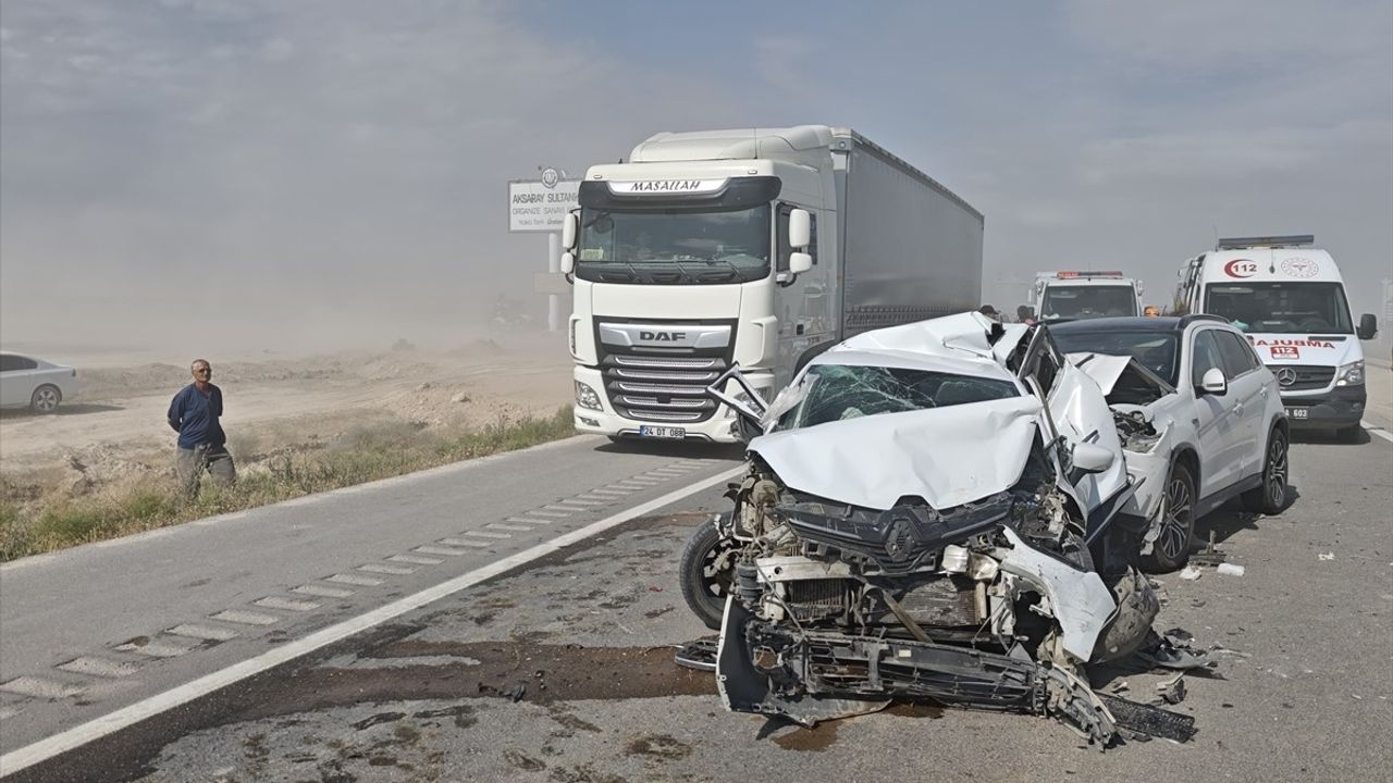 Aksaray'da Zincirleme Trafik Kazası: 11 Yaralı