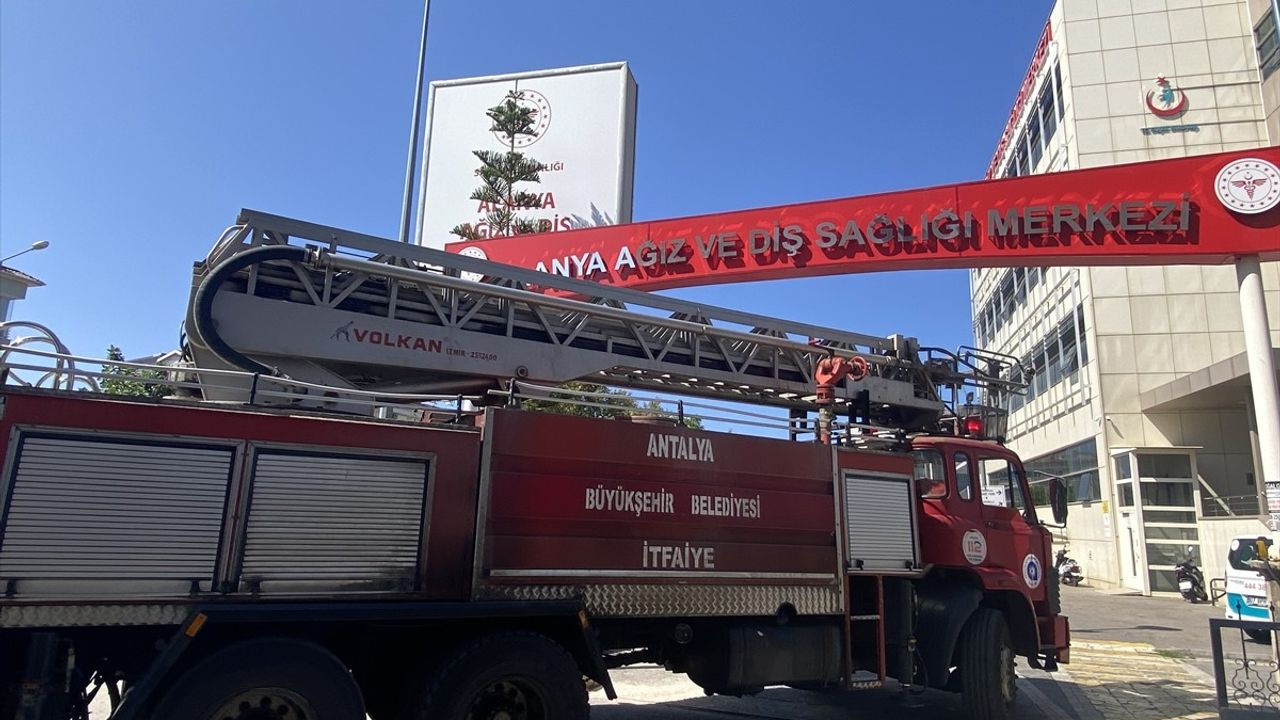 Alanya Ağız ve Diş Sağlığı Merkezi'nde Yangın