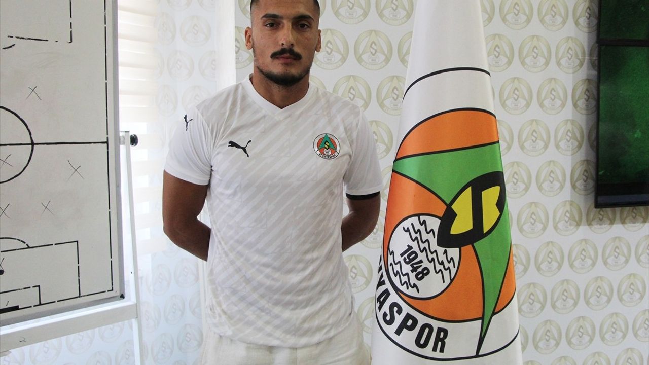 Alanyaspor, İbrahim Kaya ile 4 Yıllık Sözleşme İmzaladı