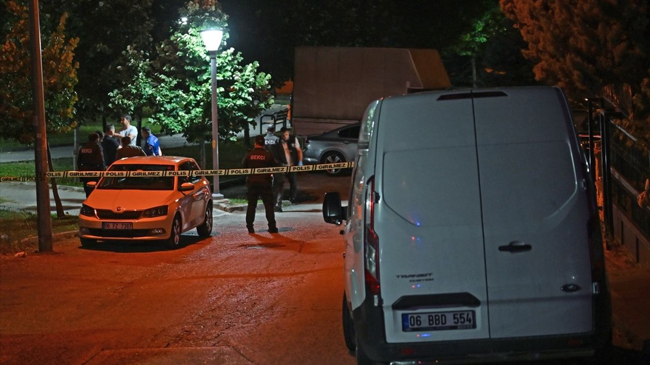 Ankara'da Kız İsteme Görüşmesinde Kavga: Polis Memuru Ağır Yaralandı