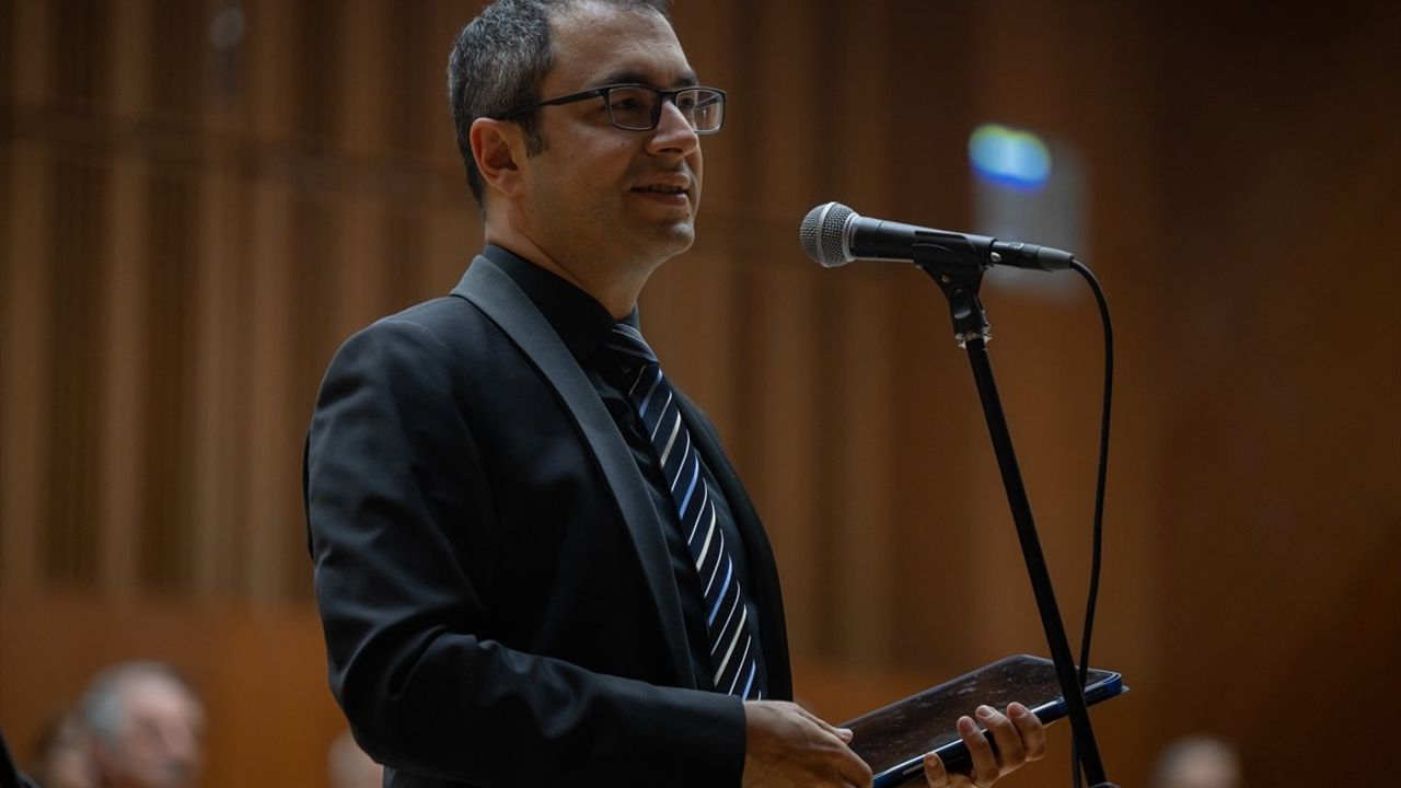 Ankara Devlet Çok Sesli Korosu Sezonu 'Yeni Sözler' Konseri ile Kapattı