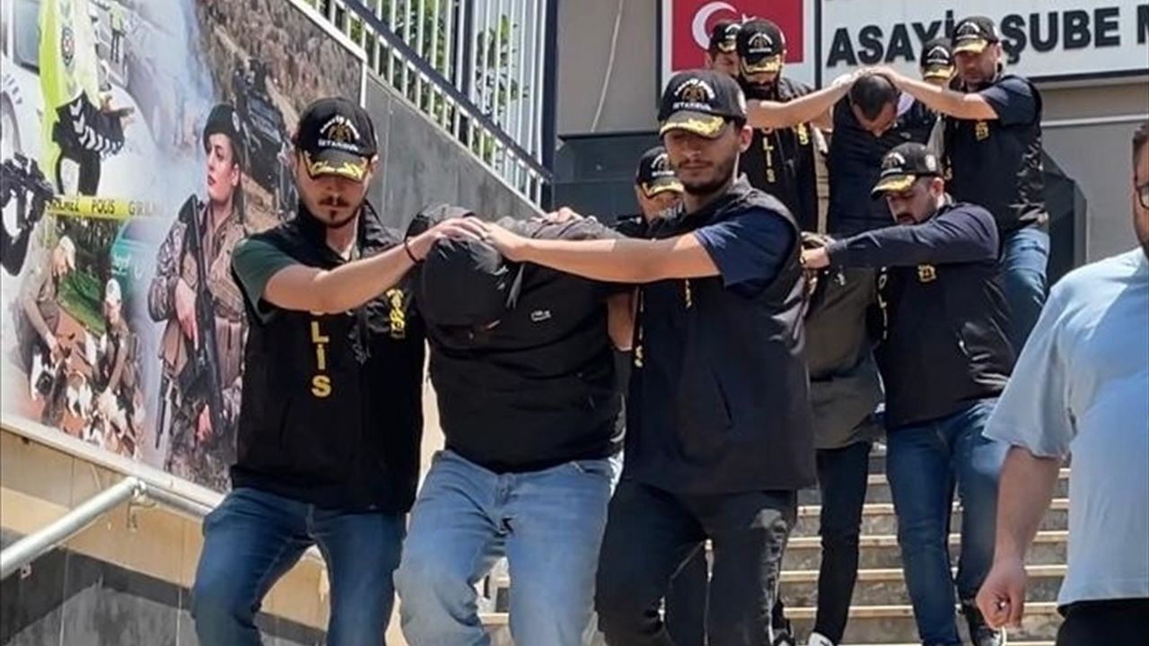 Bahçelievler'de Kuyumcu Soygunu: 4 Zanlı Tutuklandı