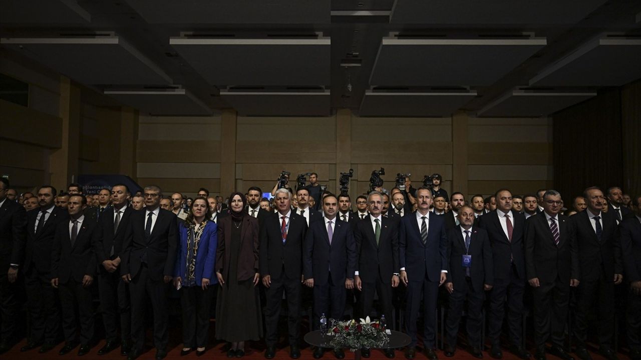 Bakan Kacır, 'Bağlantısallığın Yeni Çağı Forumu'nda Türkiye'nin Uydu Stratejilerini Açıkladı