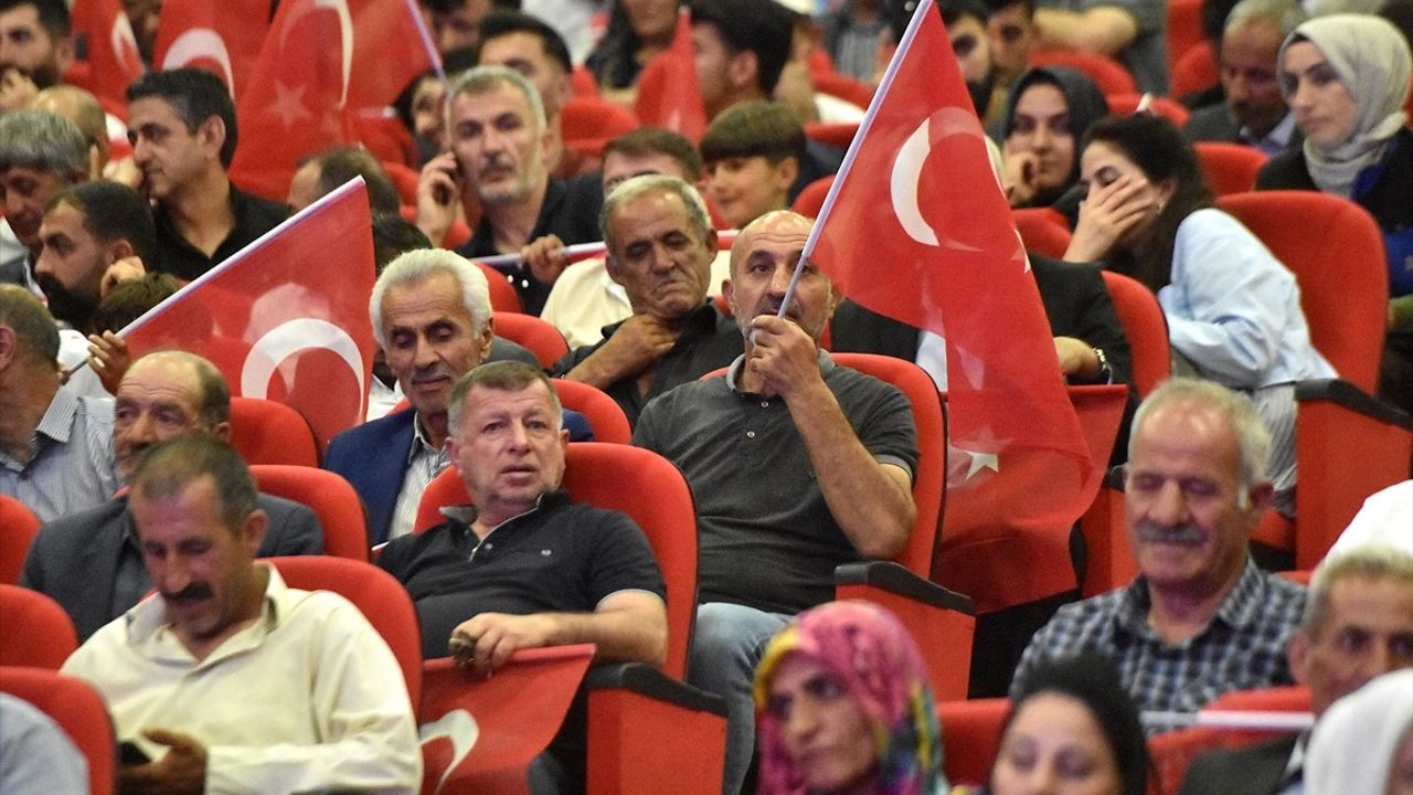 Bakan Yerlikaya Van'da Afet Konutları Anahtar Teslim Töreninde Konuştu