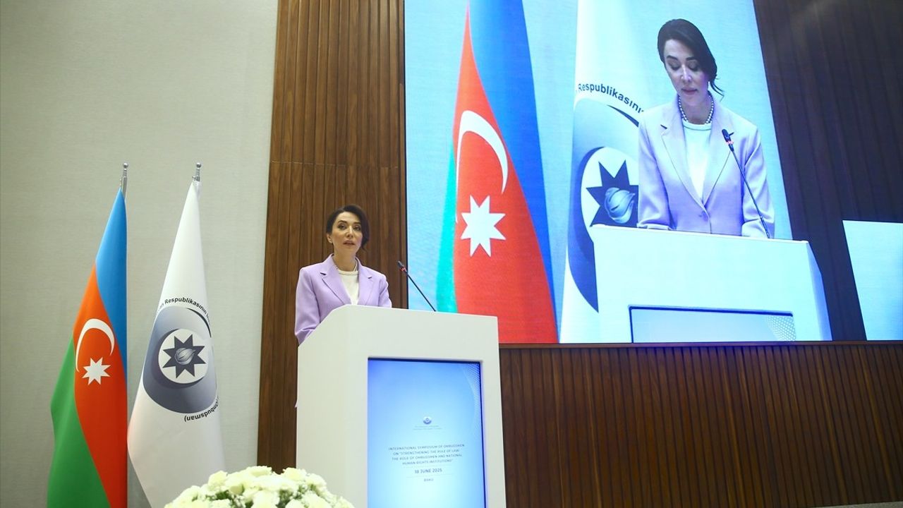 Bakü'de Ombudsmanlar Hukukun Üstünlüğünü Tartıştı