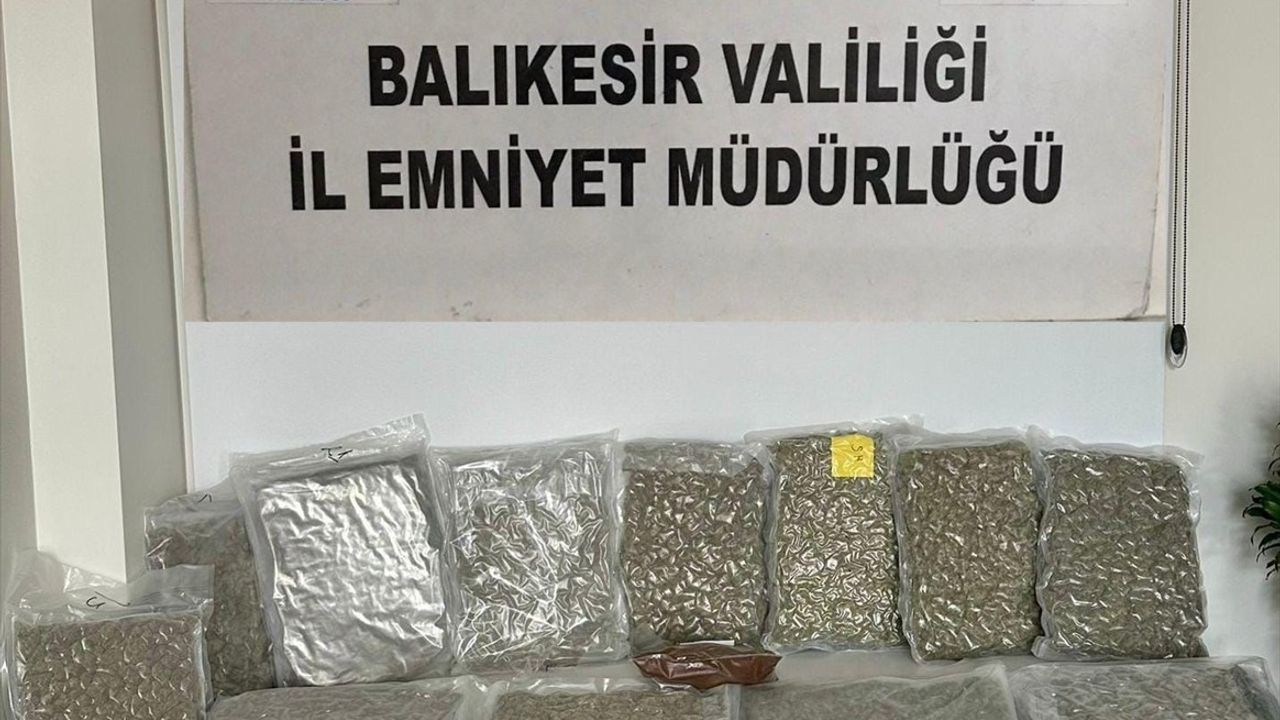 Balıkesir'de Uyuşturucu Operasyonu: 3 Zanlı Yakalandı