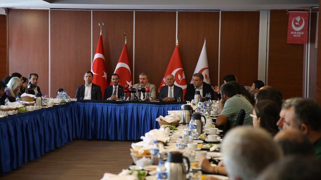 BBP Lideri Destici Erzurum'da Konuştu
