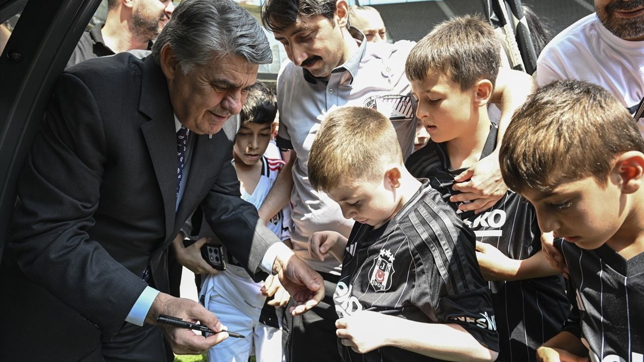 Beşiktaş Başkanı Serdal Adalı'dan Çocuklarla Anlamlı Buluşma