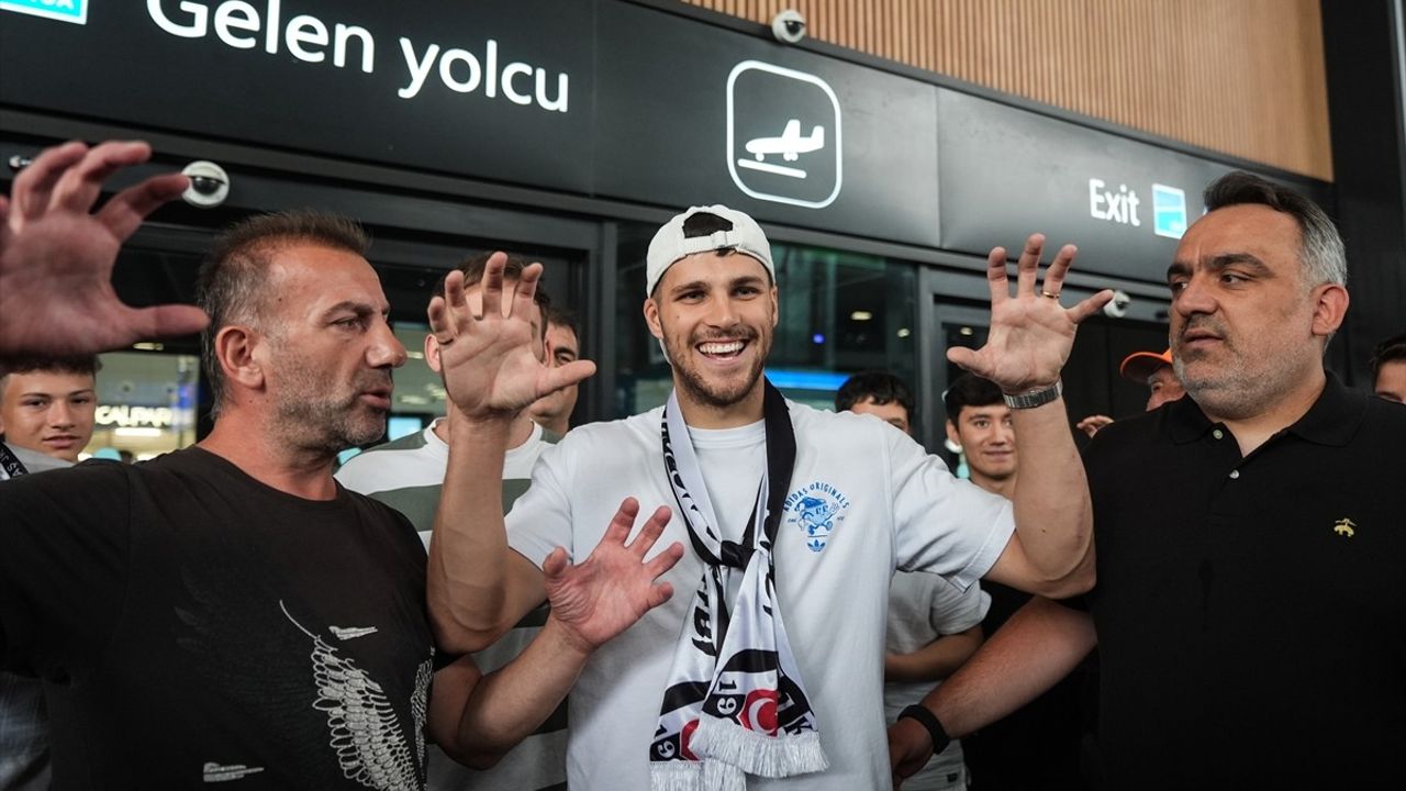 Beşiktaş'ın Transfer Gündeminde David Jurasek