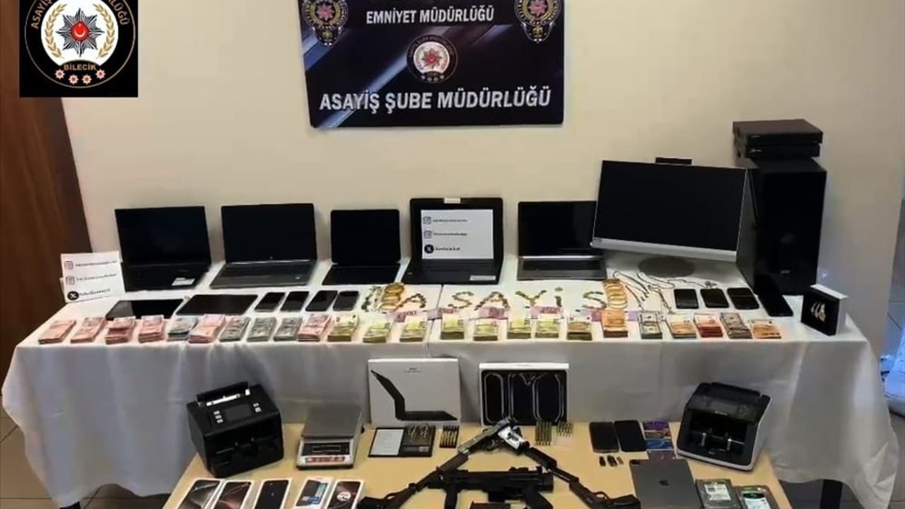 Bilecik'te Dolandırıcılık Operasyonu: 12 Tutuklama