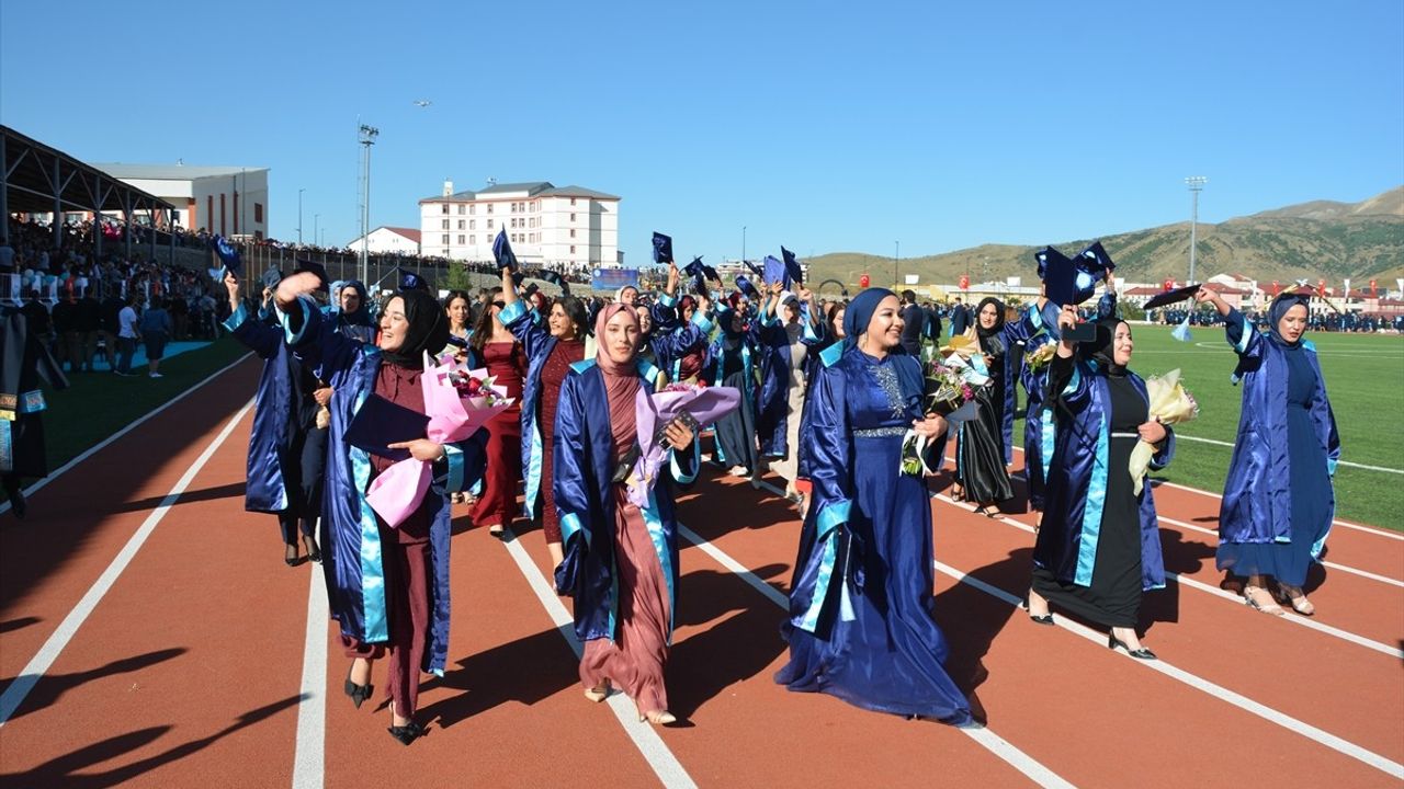 Bitlis Eren Üniversitesi Mezuniyet Töreni