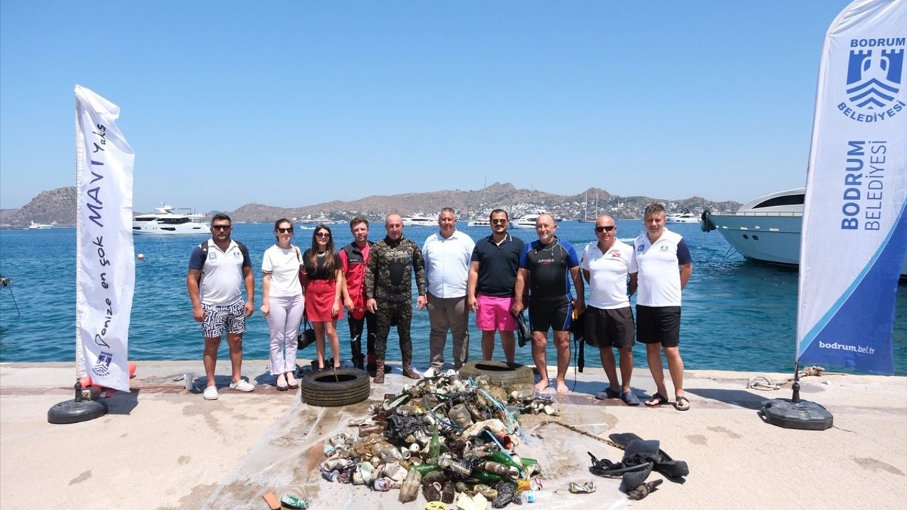 Bodrum'da Deniz Dibi Temizliği: 161 Kilogram Atık Toplandı