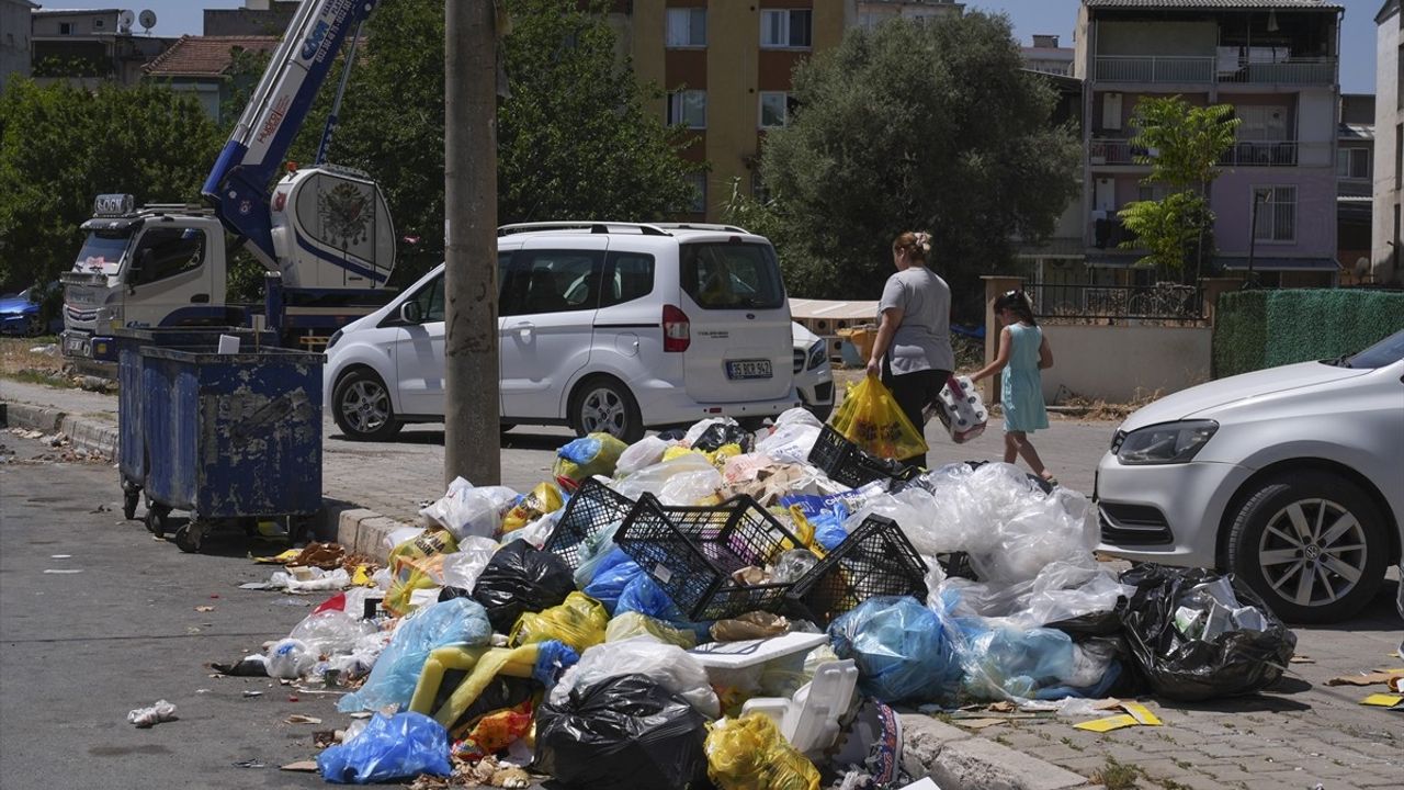 Buca'da İşçilerin Düzensiz Maaş Eylemi 8. Gününde