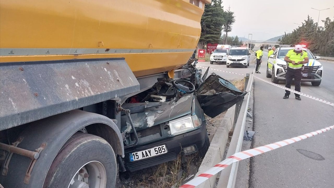 Burdur'da Feci Kaza: 1 Ölü, 1 Yaralı