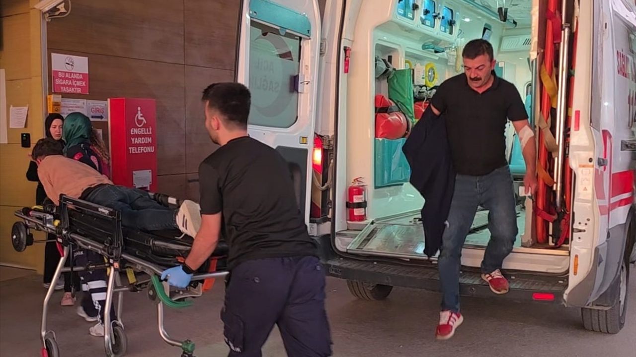 Bursa'da Kavga: 4 Yaralı