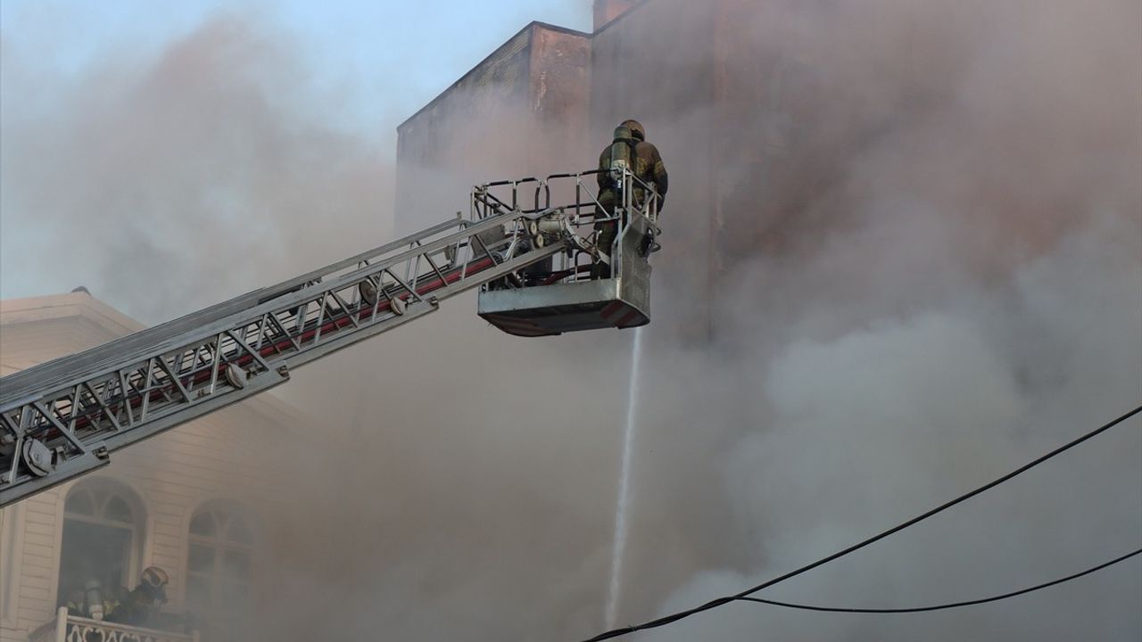 Bursa'da Lokantada Yangın Çıktı