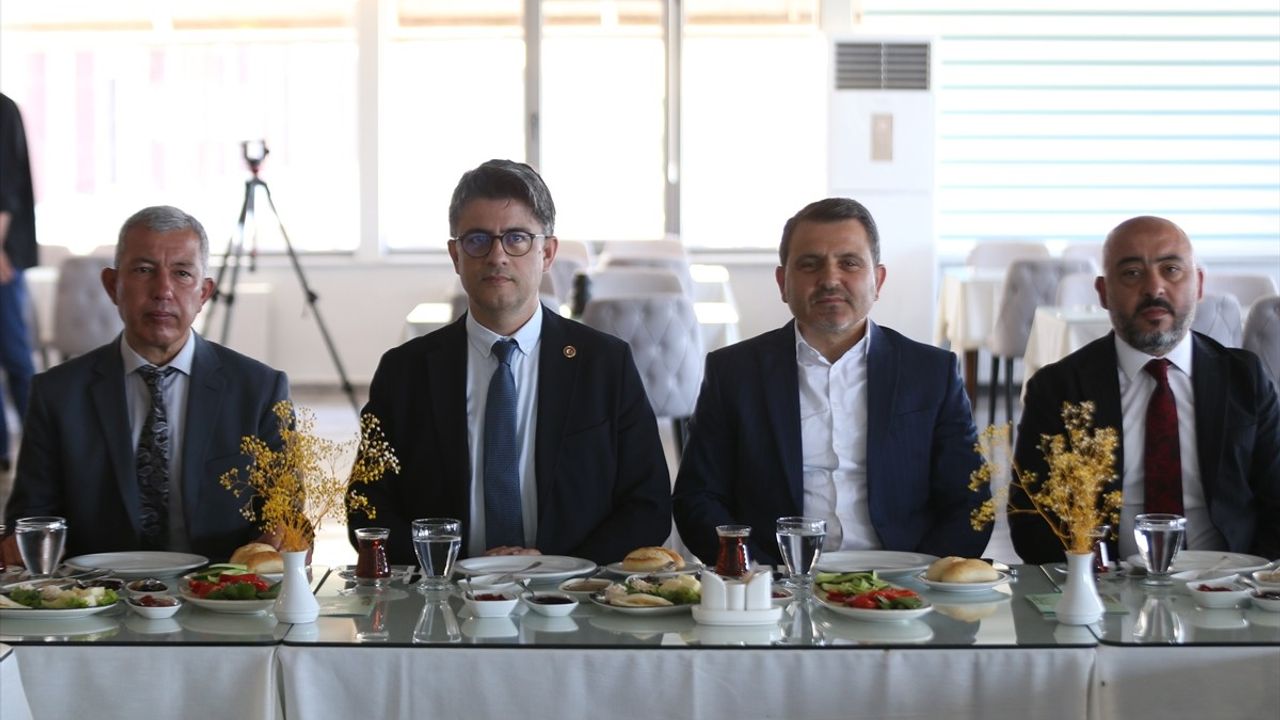 Çanakkale'de Orman Yangınlarıyla Mücadele Projesi Tanıtıldı