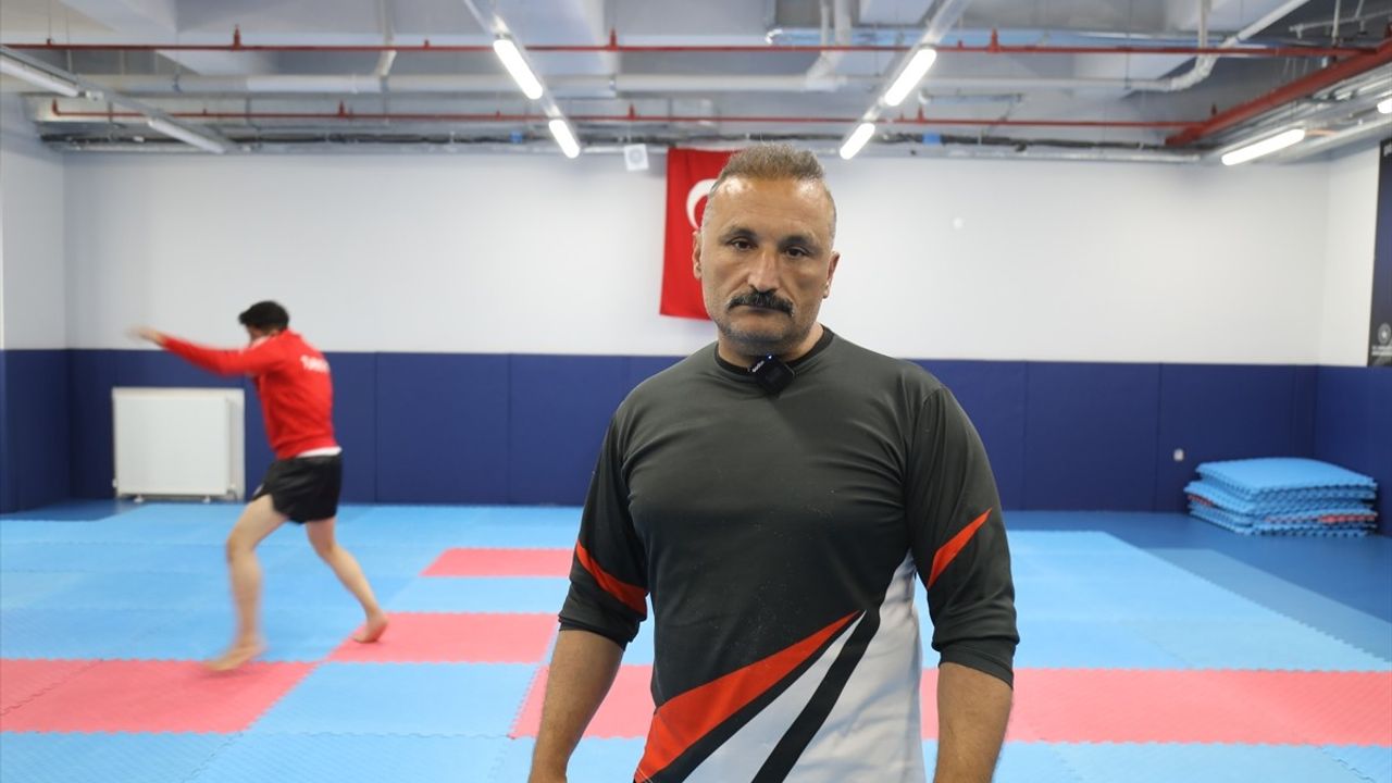 Çubuklu Sporcular Savate Combat Dünya Şampiyonası İçin Hazırlıkta