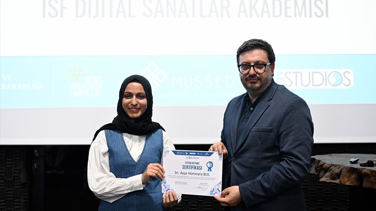 Dijital Sanat Akademisi Sertifika Töreni Gerçekleşti