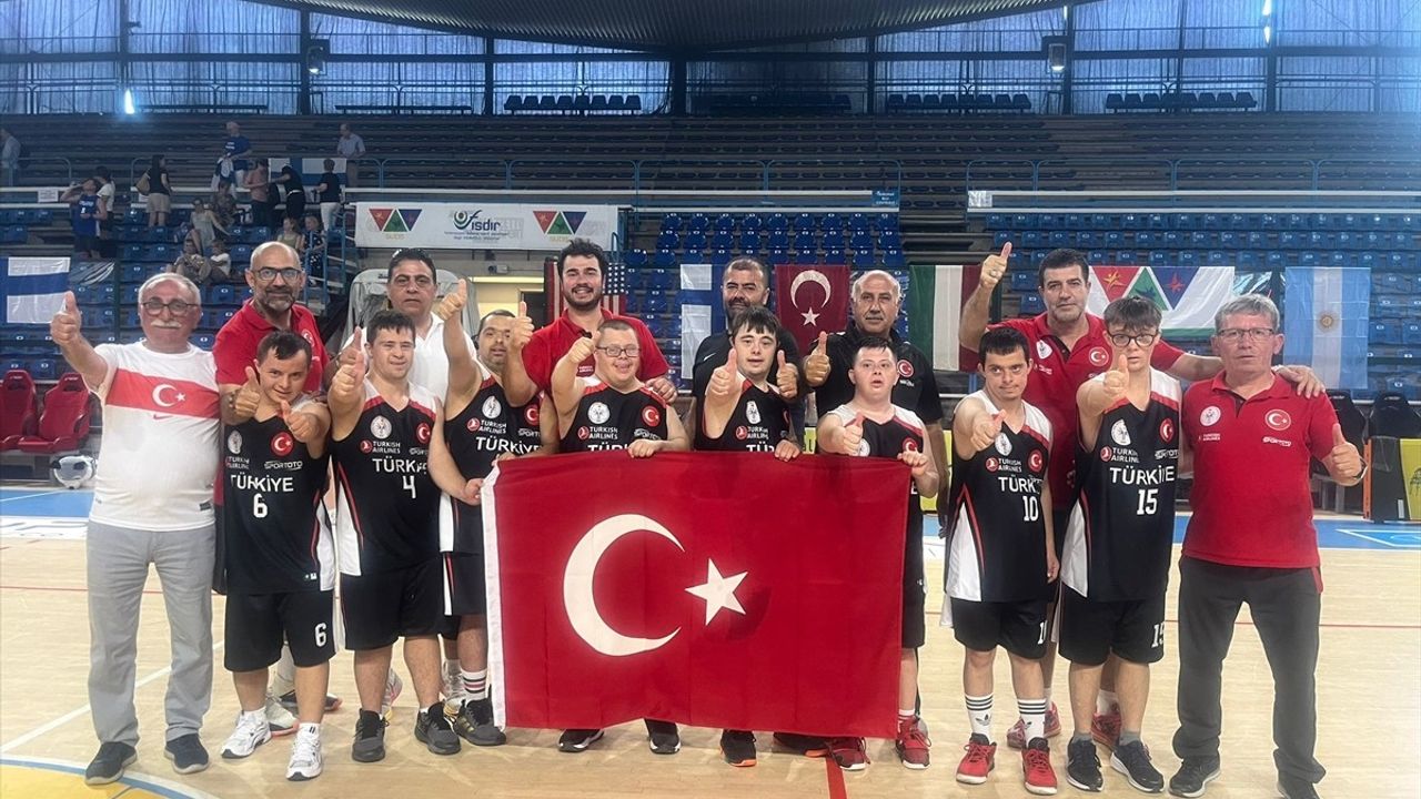 Down Sendromlular Basketbol Milli Takımı Finalde