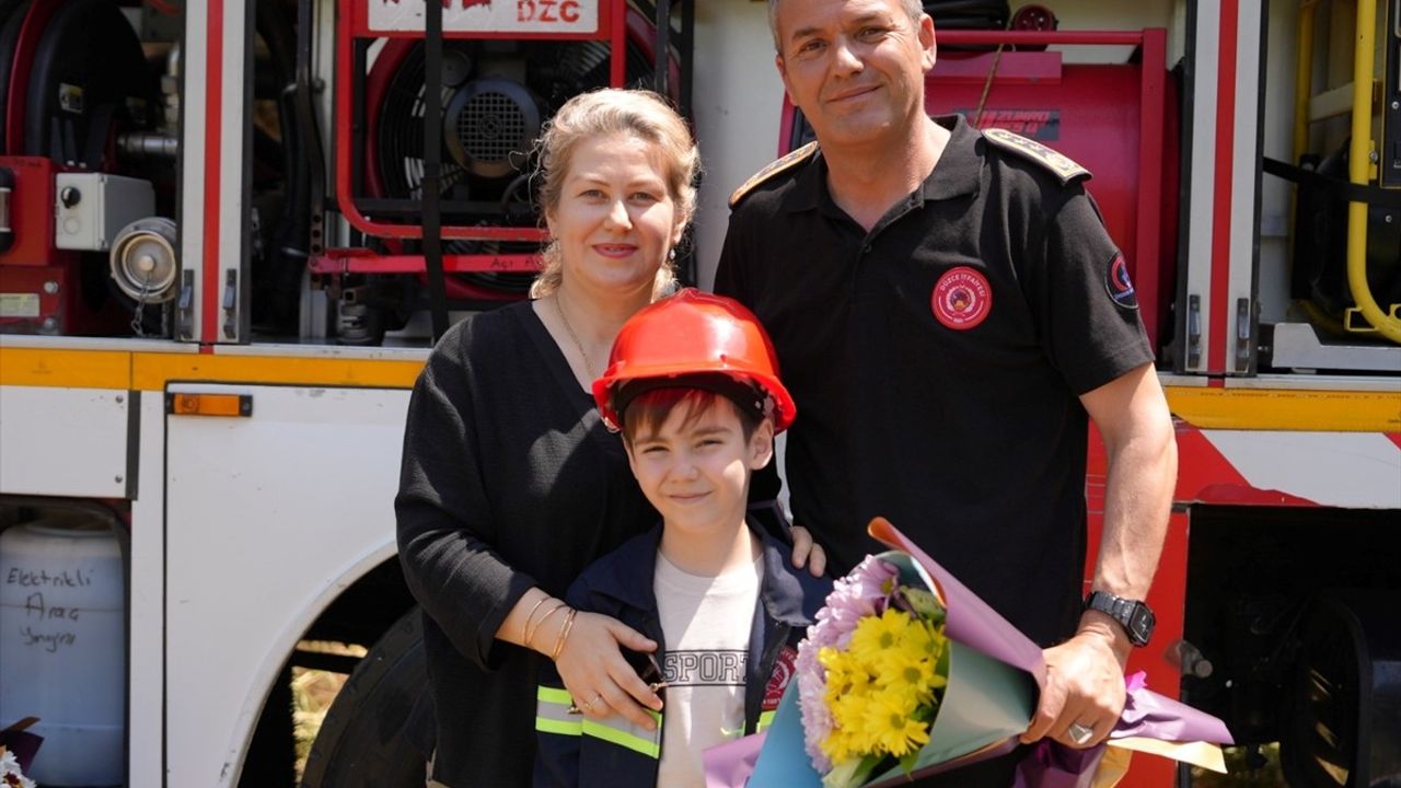 Düzce Belediyesi'nden İtfaiye Personeline Duygu Dolu Babalar Günü Sürprizi