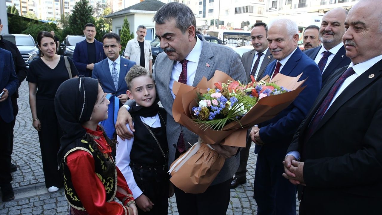 Eğitimde Yapay Zeka ve Teknoloji İnovasyonu